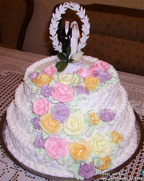 Šarena svadbena torta